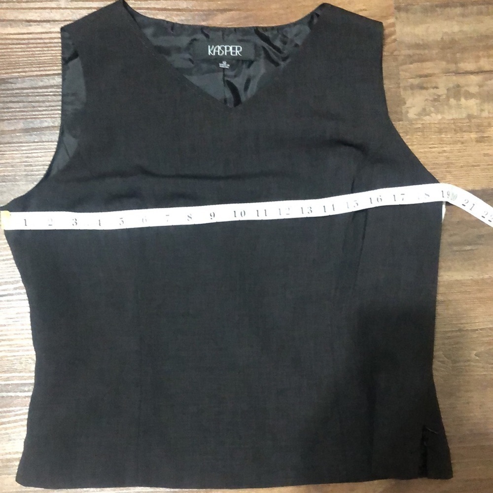 Kasper 3 piece suit - Picture 9 of 15